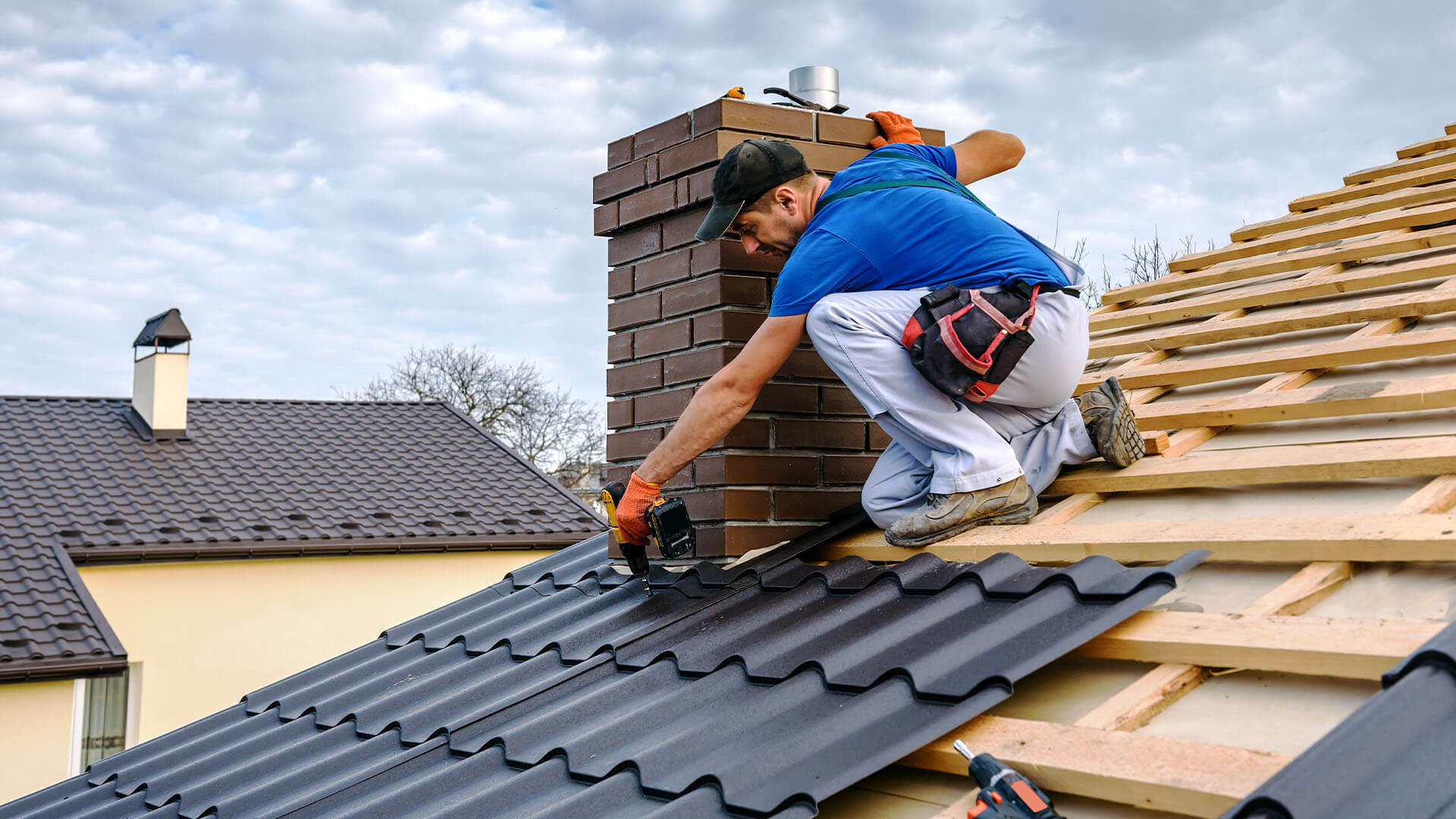 DIY Roofing vs Hiring a Professional